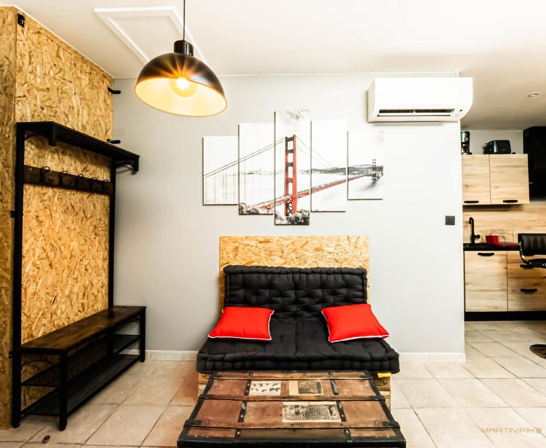 דירות Centre Historique - Free Parking - Self Checkin - Wifi - Industriel - Sleepntripבזייה מראה חיצוני תמונה